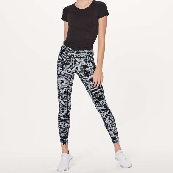 Lululemon Fast & Free 7/8 Tight II *Nulux 25" Interlaced Starlight Black size 4 - Picture 1 of 12